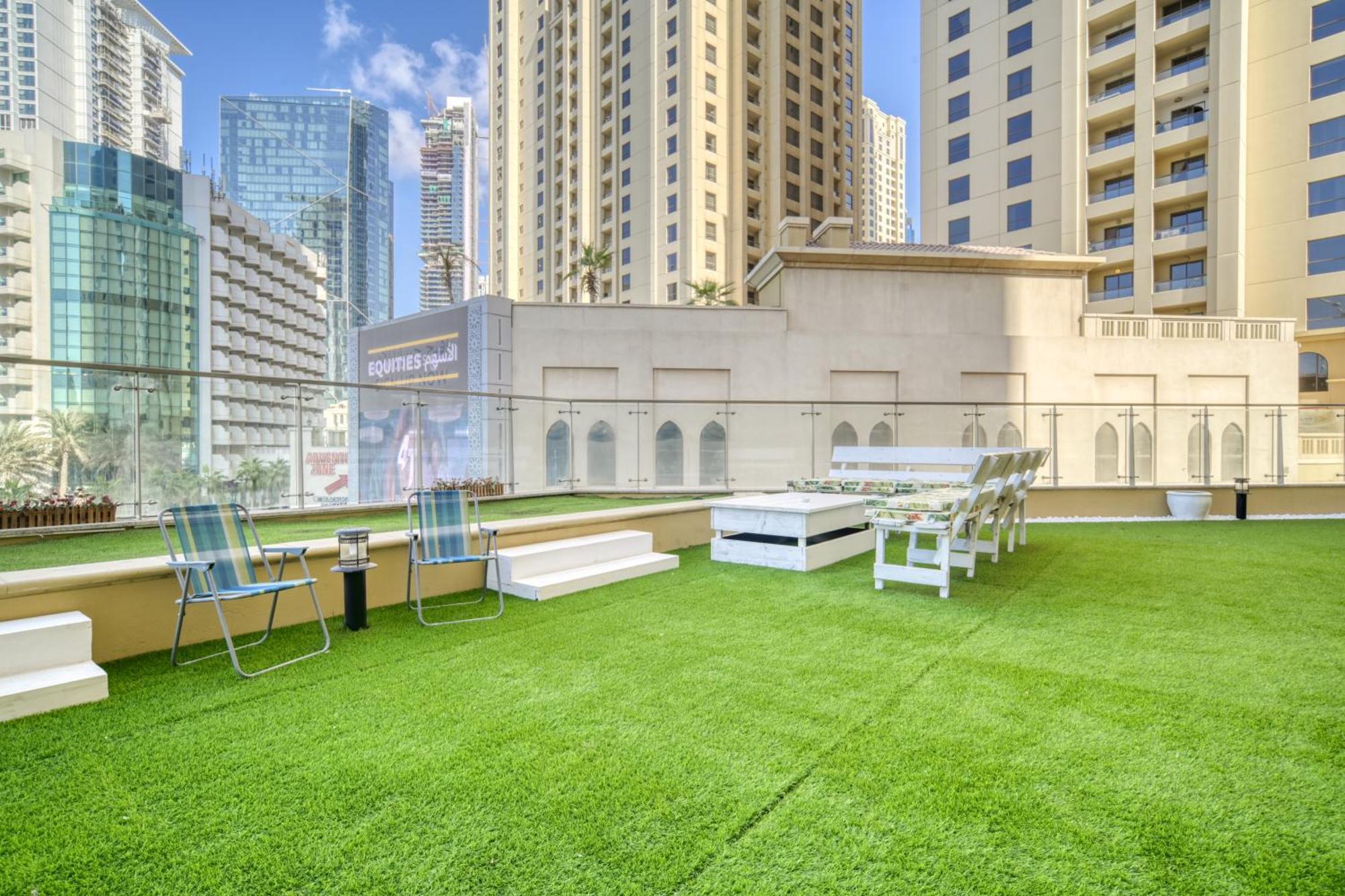 Luxurious 4 Bedroom Duplex With Terrace & Sea View Dubai Exterior photo